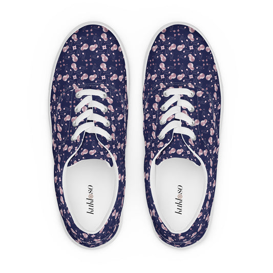 Women’s lace-up canvas shoes